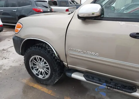 2004 Toyota Tundra Sr5 V8 z USA, uszkodzony, nr VIN 5TBET34154S445685